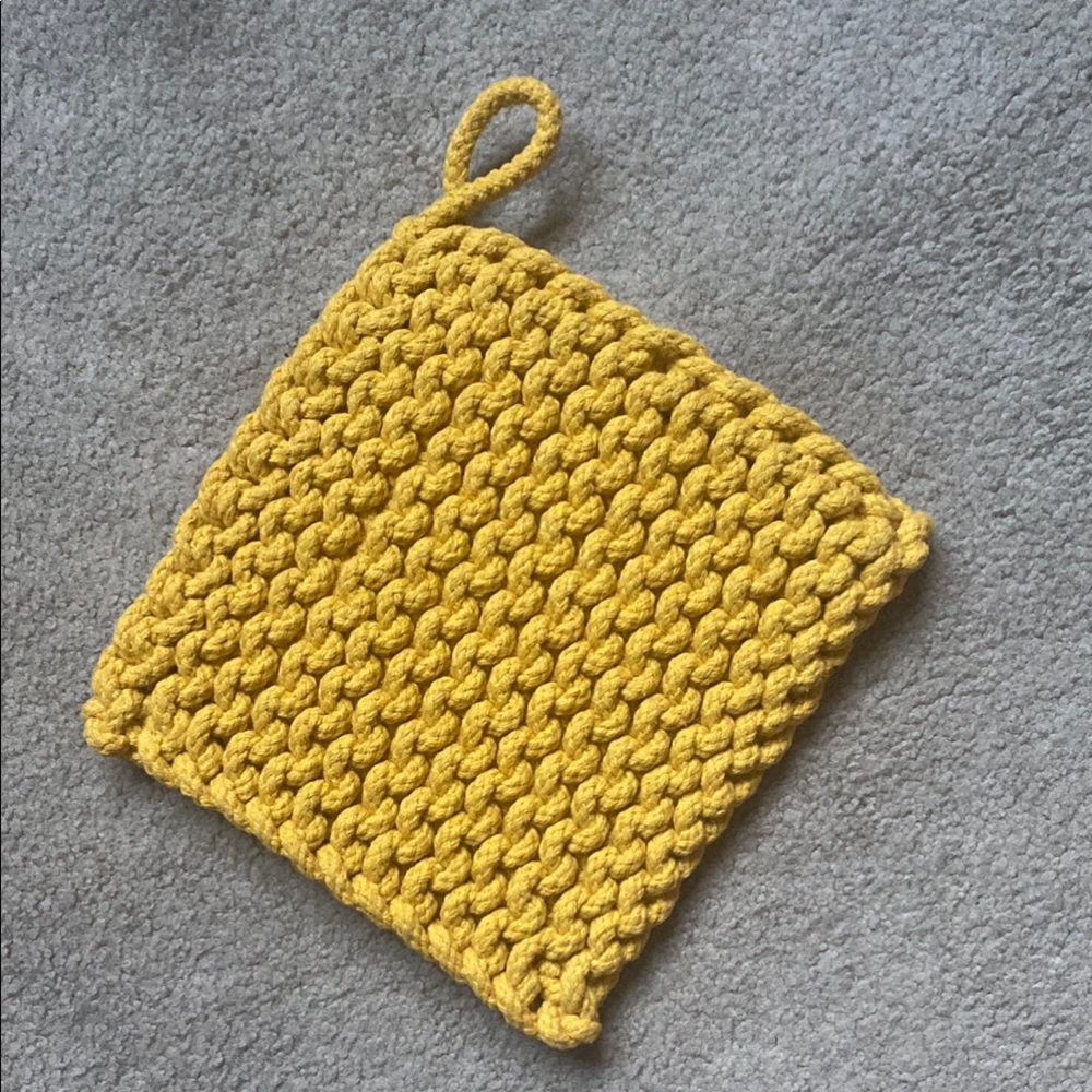 Creative Co-Op Yellow Knitted Pot Holder